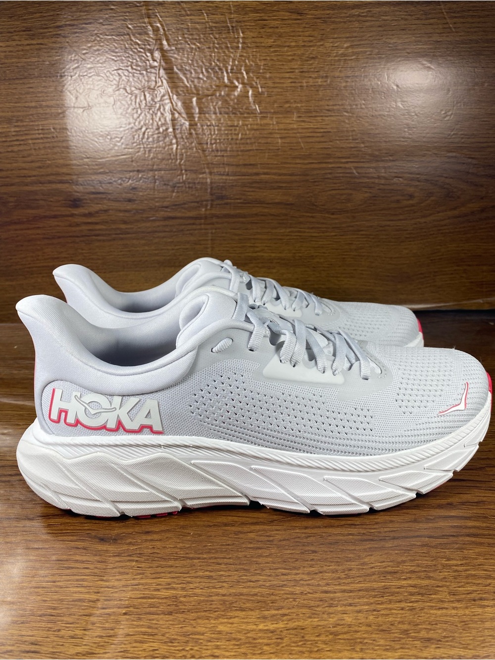 Hoka Arahi 7 women’s shoe size 9.5